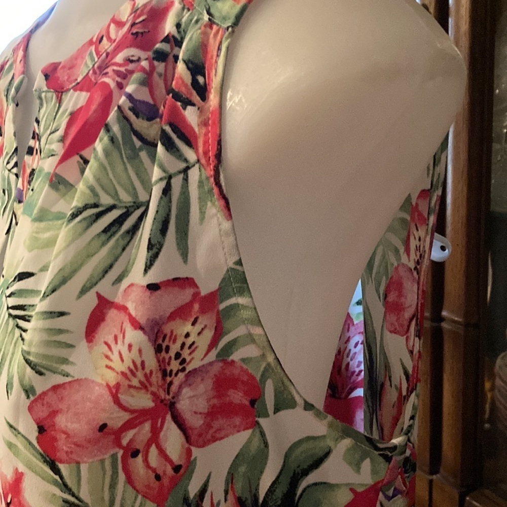 🌸NWT DALIA Sleeveless Tunic Blouse - size womens Medium - Picture 7 of 12